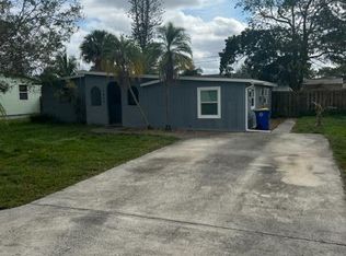1032 NW 15th Ter, Stuart, FL 34994