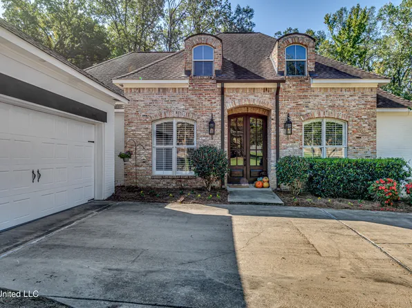 136 Wind Dance Dr, Madison, MS 39110