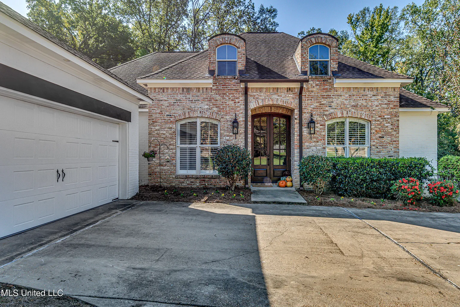 136 Wind Dance Dr photo 1