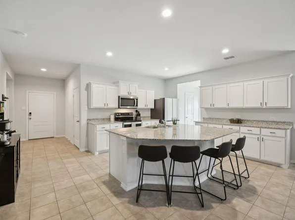 9513 Doverglen Dr, Fort Worth, TX 76131