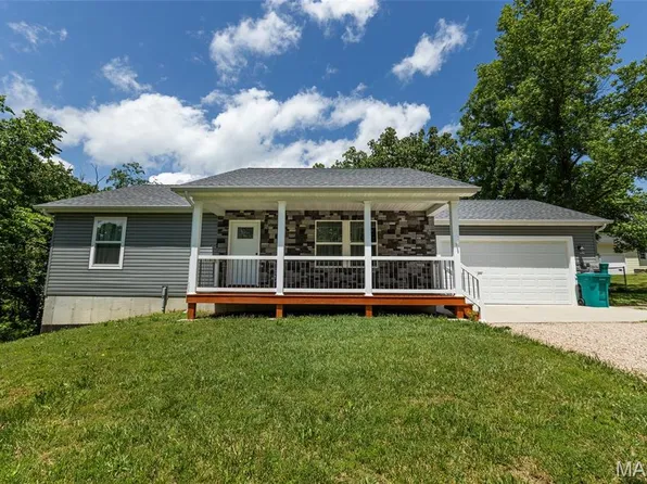 784 N Hickory St, Bourbon, MO 65441