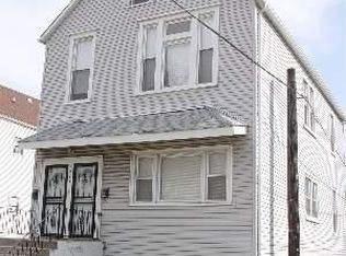 5847 S Shields Ave, Chicago, IL 60621