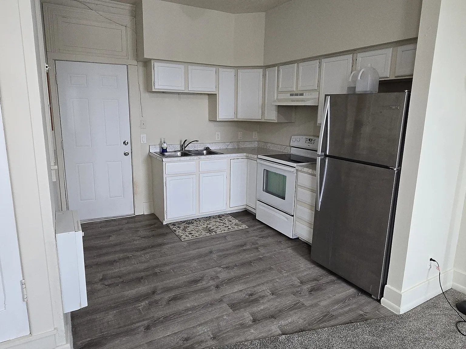 1 bed, 550 sqft, $700 — Photo 4