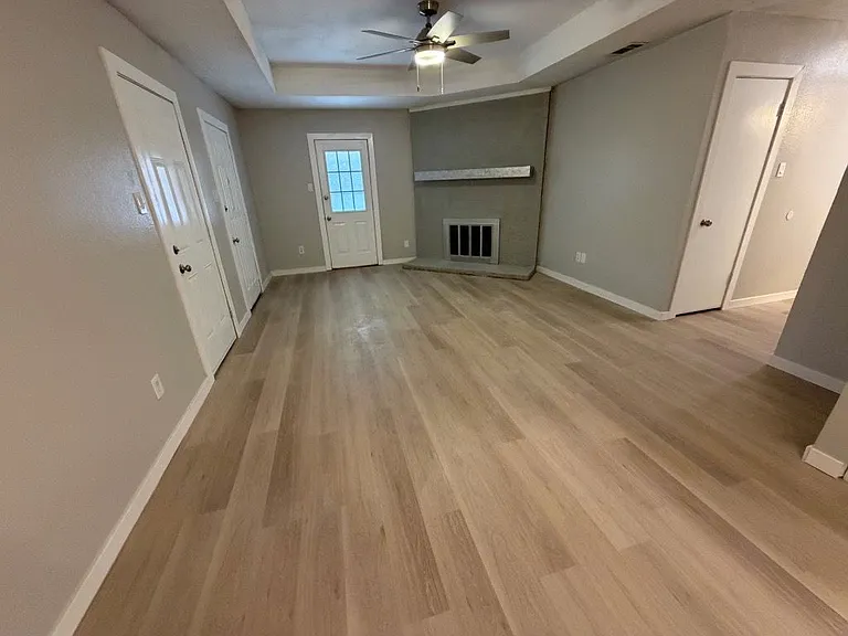 7501 April Ln — Photo 3