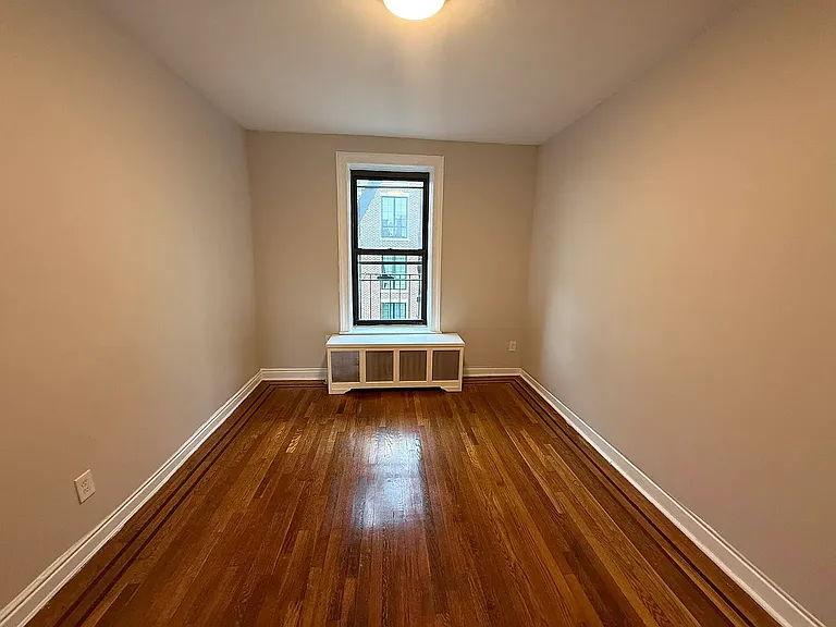 25-21 31st Ave #D55 — Photo 7