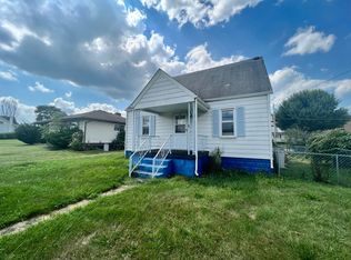 2120 W Pike St, Houston, PA 15342