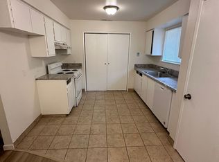 371 E Florinda St, Hanford, CA