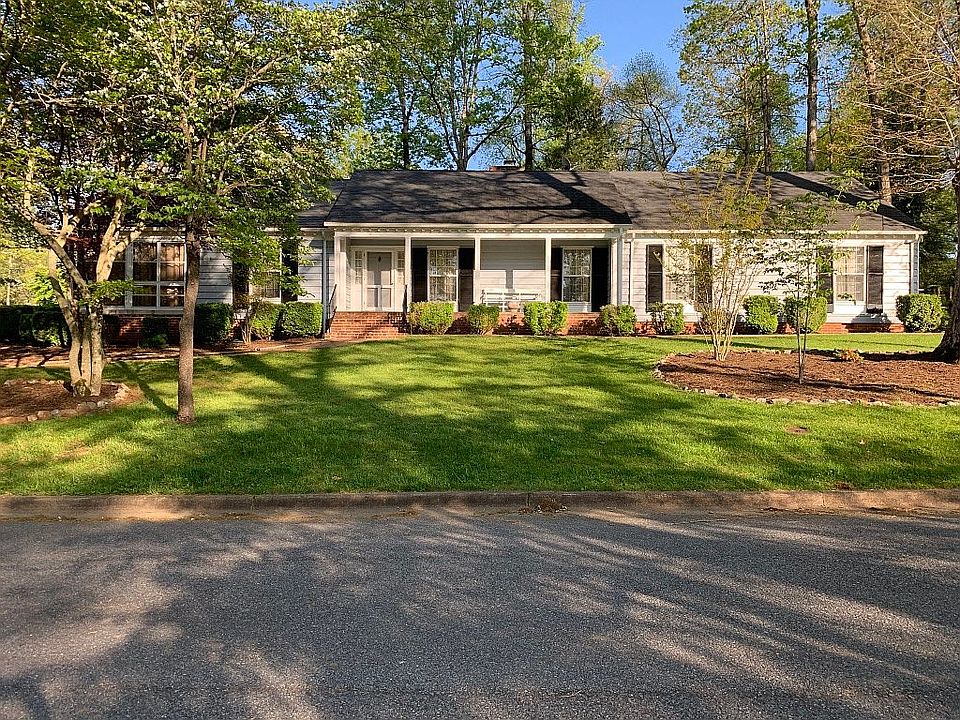 1st image of 3030 Ravenwood Dr