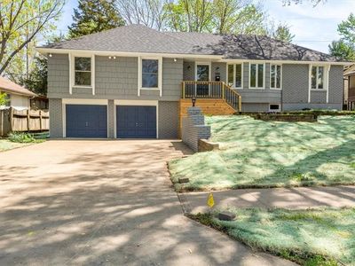 6715 N Woodland Ave, Kansas City, MO, 64118