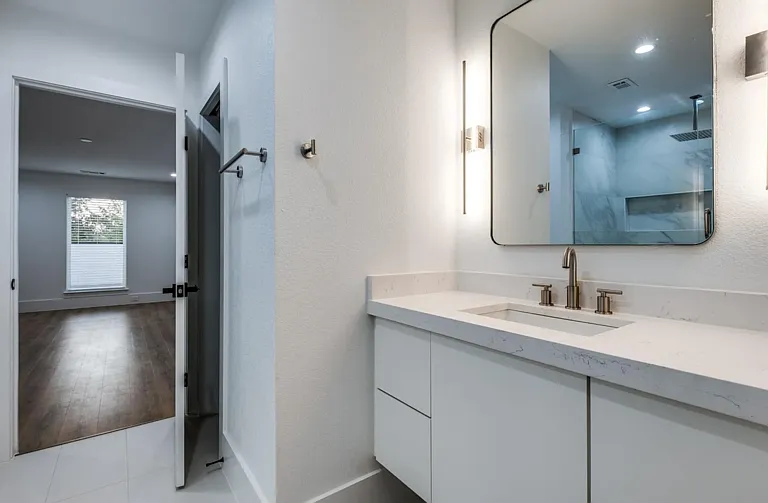 2345 Hondo Ave #1 — Photo 10