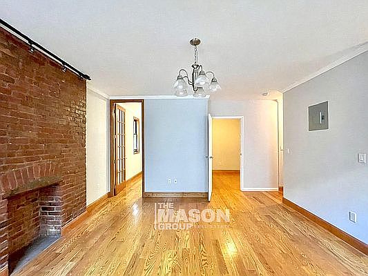 3rd image of 452 9th Ave APT 3