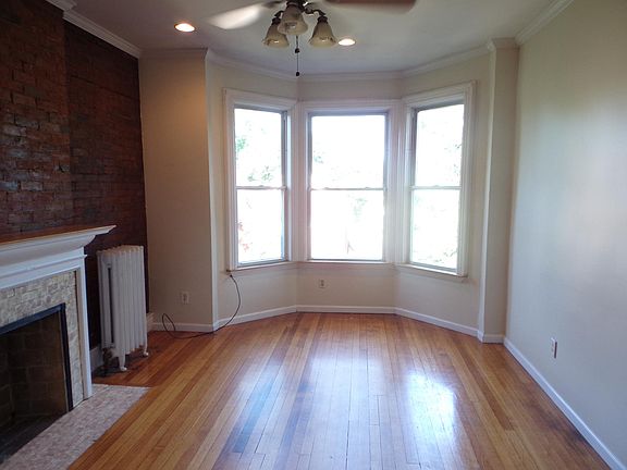 3rd image of 220 Lexington Ave #19