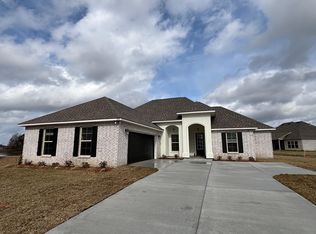 372 Stack Dr, Thibodaux, LA 70301