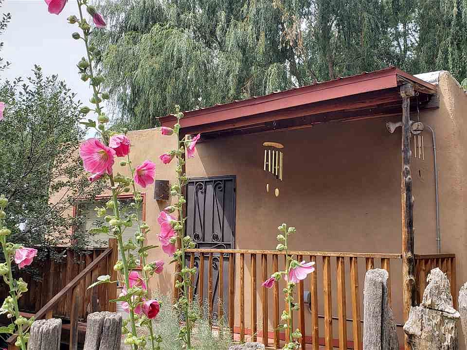 1st image of 604 Camino Del Medio