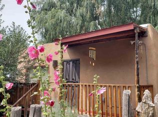 604 Camino Del Medio, Taos, NM 87571