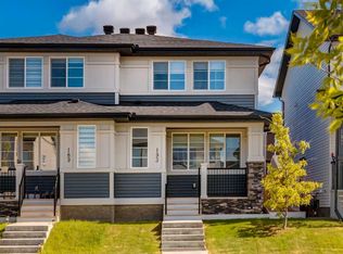 193 N Ambleton Dr NW, Calgary, AB T3P 1W7