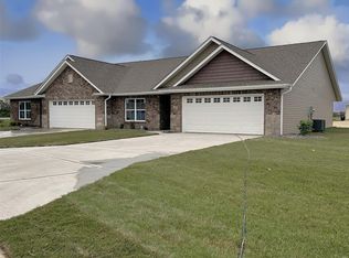 20 Serenade Ln #20, Troy, IL 62294