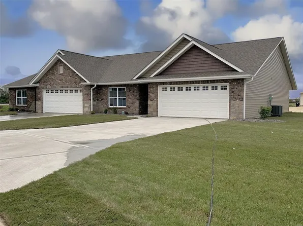 18 Sonata Ln #18, Troy, IL 62294