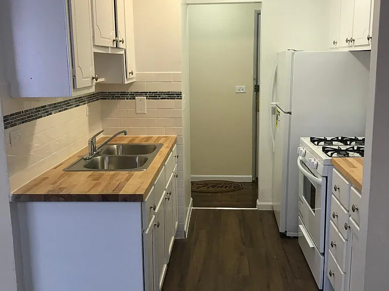 6030 N Kenmore Ave #403 — Photo 3