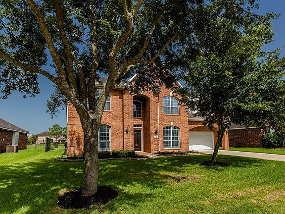3rd image of 2846 S Cedar Hollow Dr