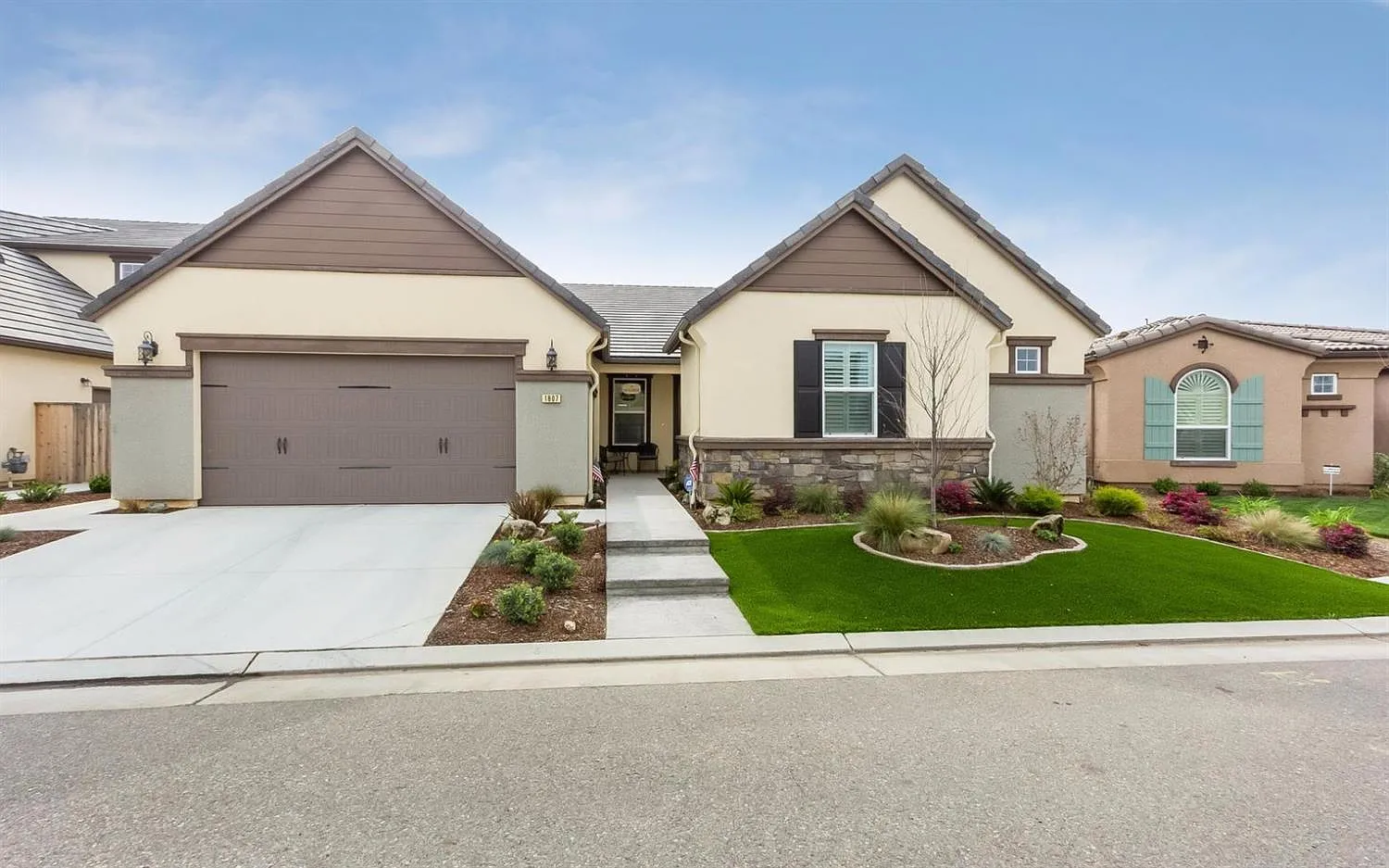 1807 N Paddington Ln photo 1