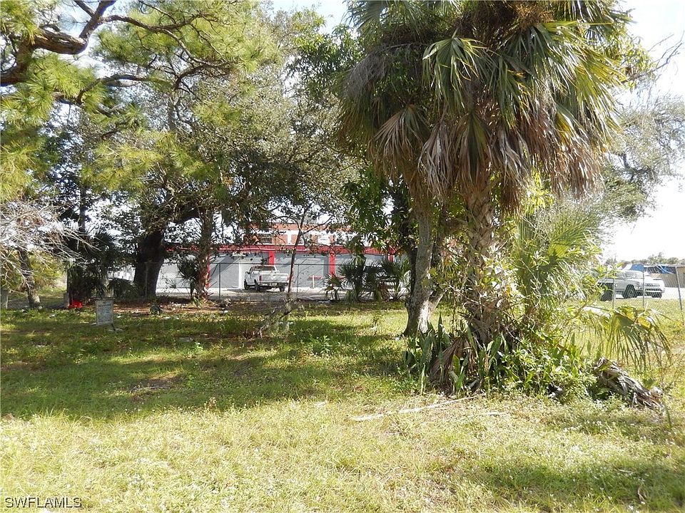 1st image of 2325 Royal Palm Ave
