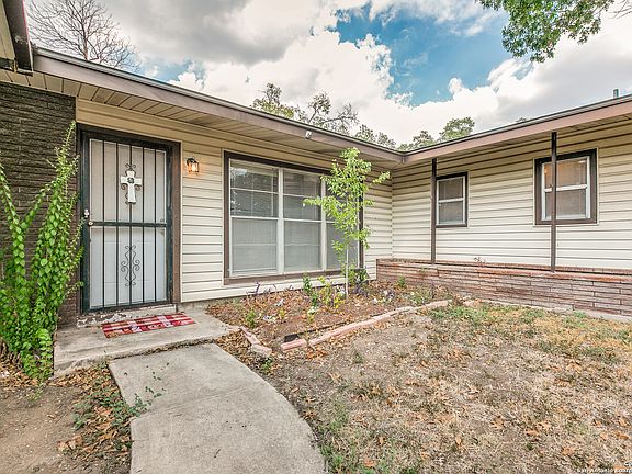 3rd image of 1103 OLNEY DR