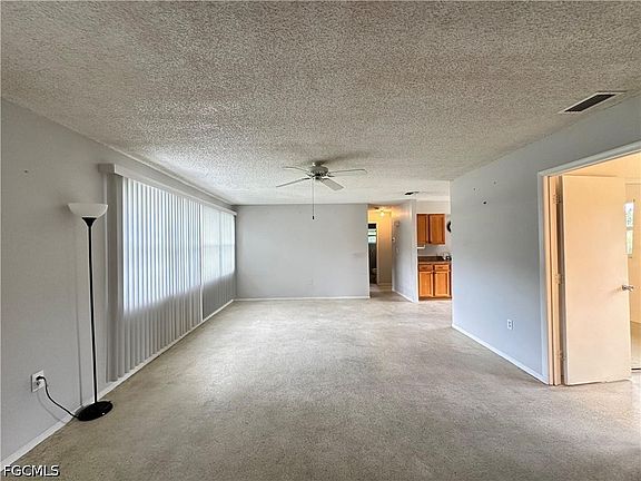 3rd image of 3543 Drance St