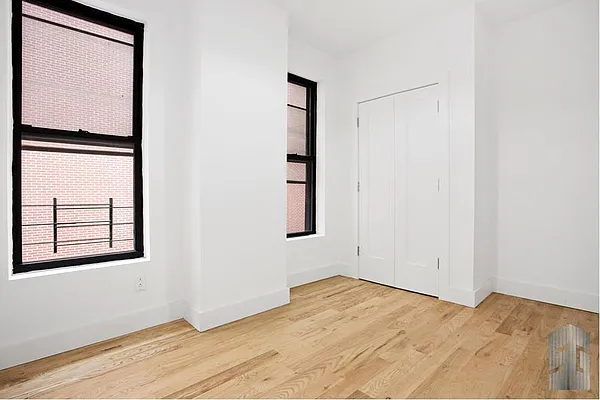 Rented by Skyline Group Real Estate | media 4