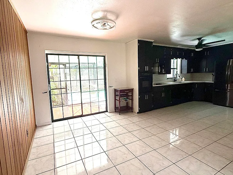 4221 Rose Ln NE — Photo 24