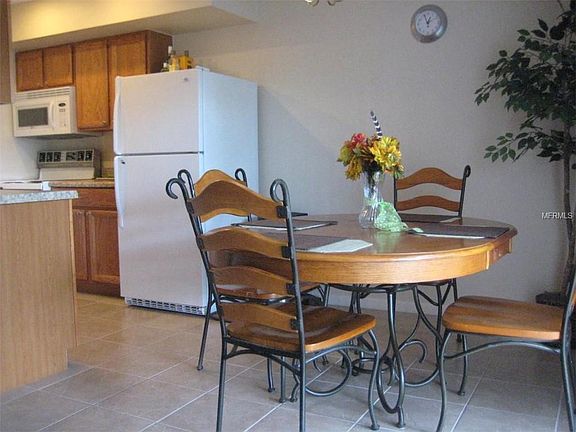 4th image of 9025 Pebble Creek Dr