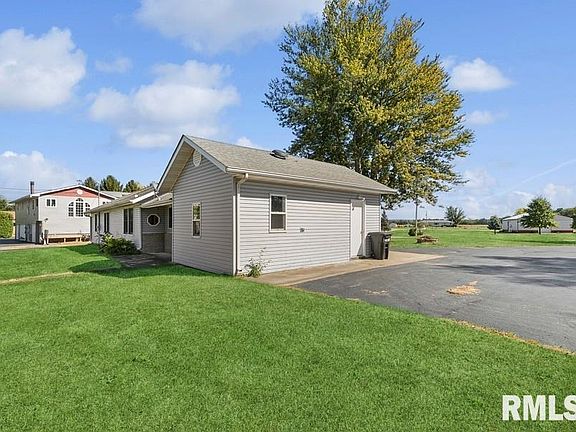 3rd image of 5620 Riverview Circle Dr