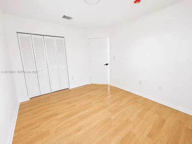 15721 SW 137th Ave — Photo 2