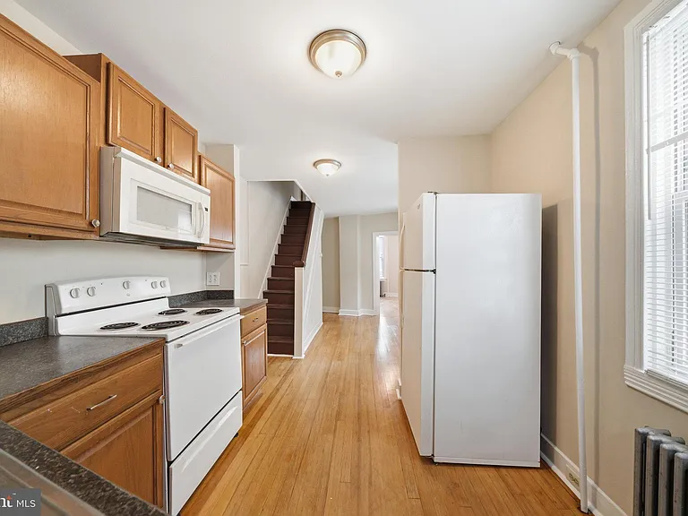 403 W South St #A — Photo 13