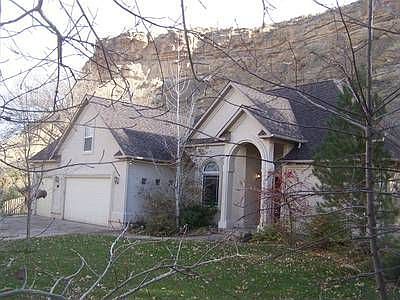 1st image of 776 Castle Dr