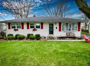 114 Sunset Dr, Bellevue, OH 44811