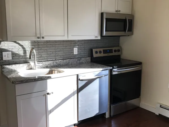 178 Jubilee St #2, New Britain, CT 06051