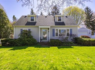 5 Hillside Dr, Spencerport, NY 14559