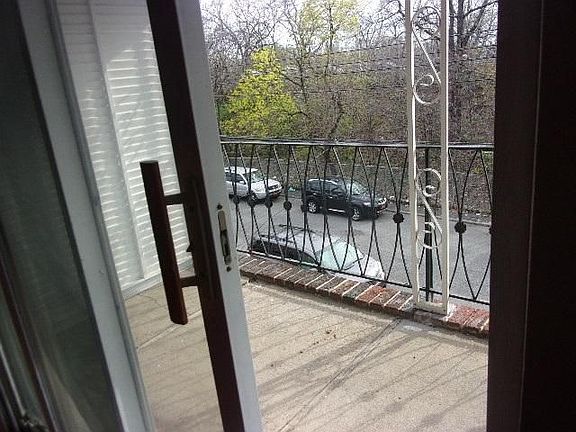 4th image of 1881 Shore Pkwy