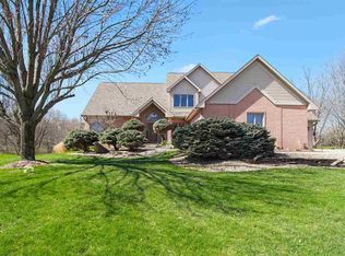 65 Burr Oak Ct, Iowa City, IA 52246