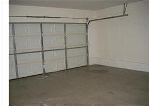 4th image of 9509 Marcona Ave