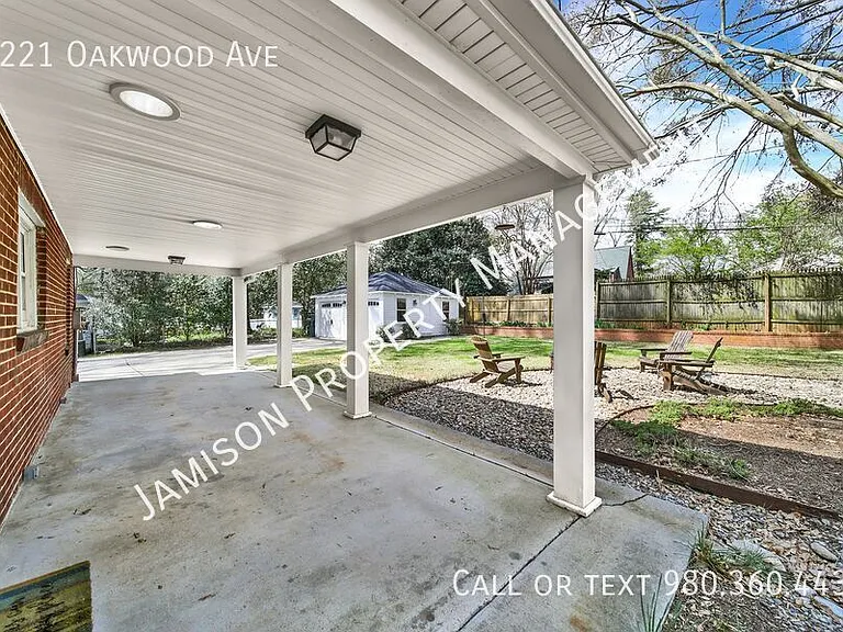 1221 Oakwood Ave — Photo 26
