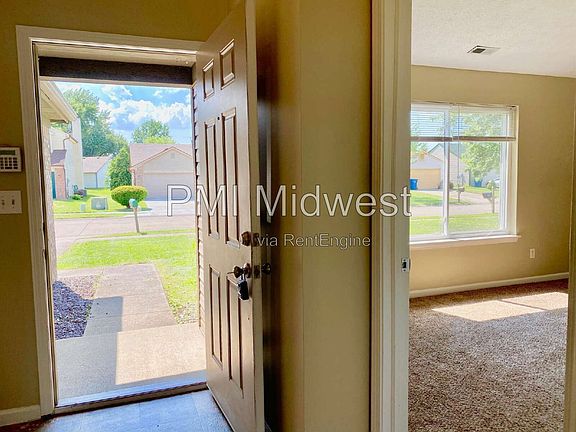 5th image of 3911 Bonn Dr