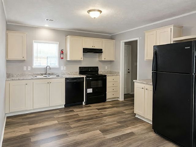 2nd image of 1123 Walt Williams Rd #109