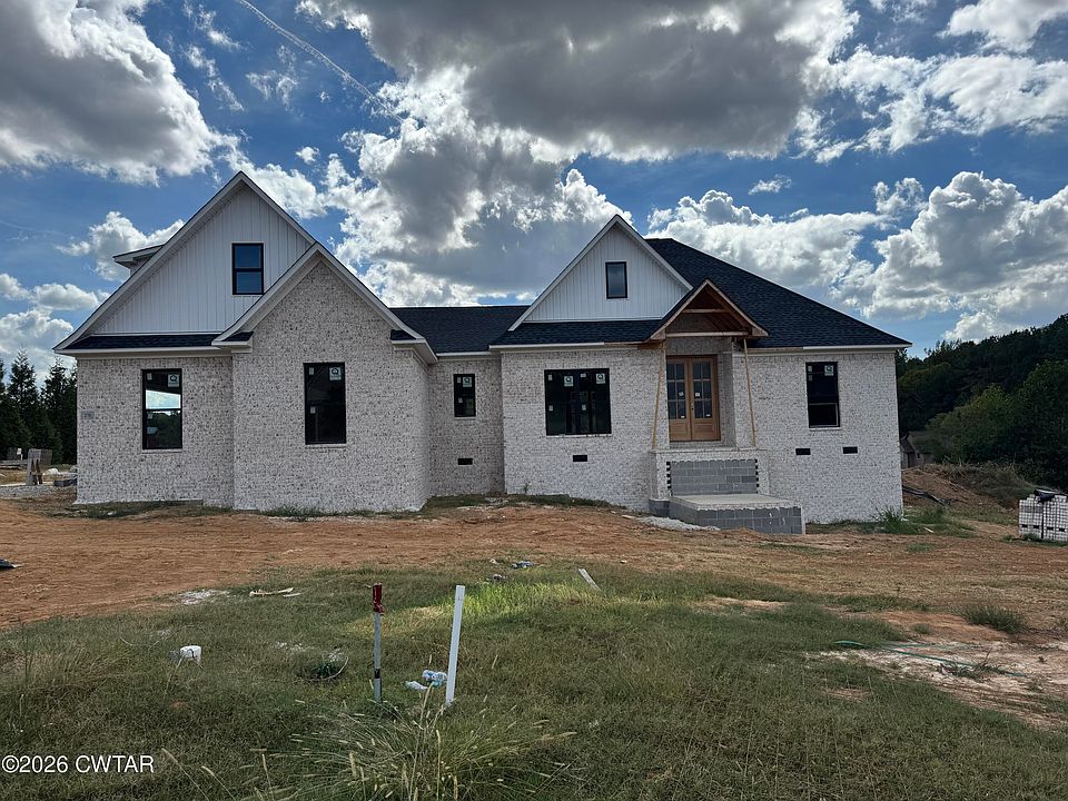 1st image of 270 Oak Ridge Dr