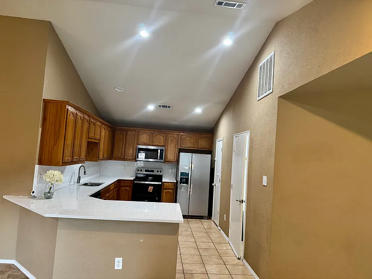 2152 Ingrid Ln — Photo 12