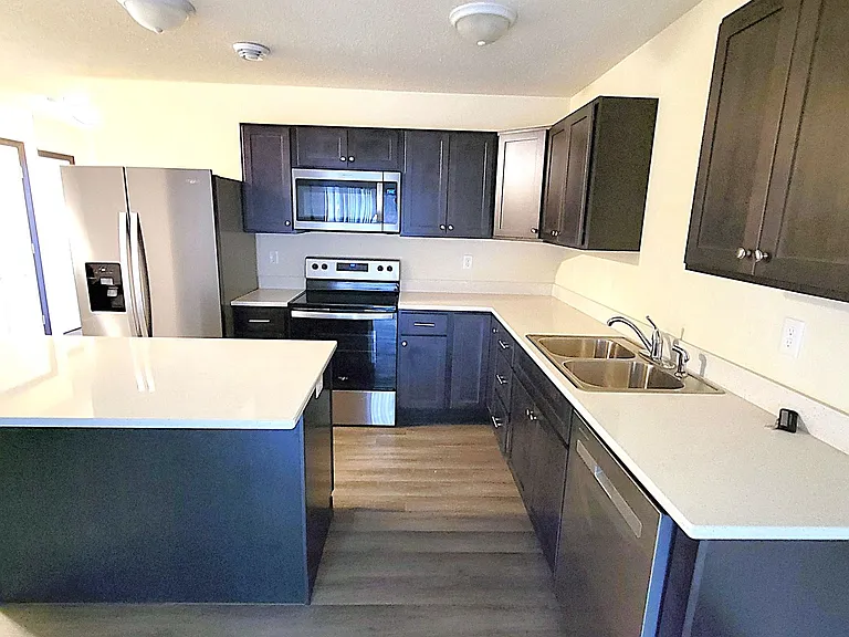 303 S Wasson Ln #E — Photo 4