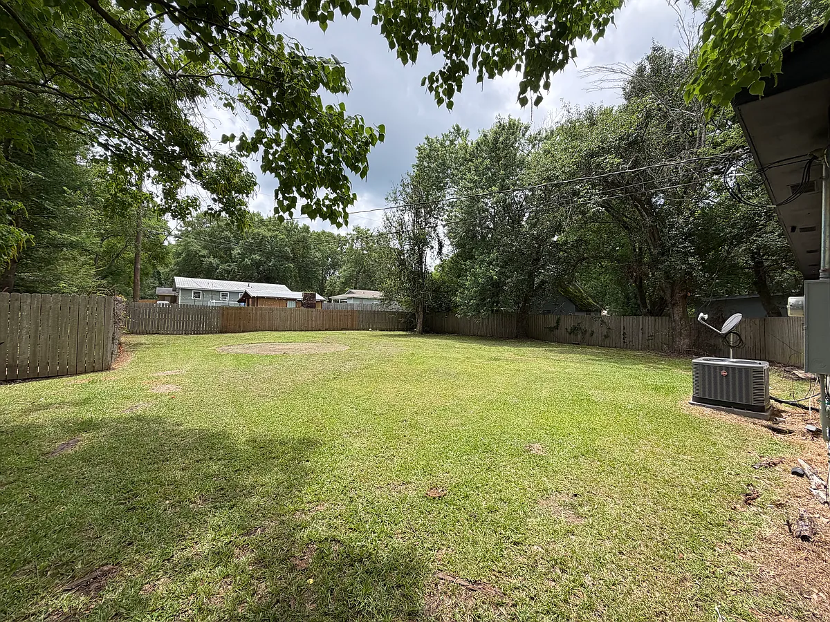 Building Photo - 4159 Dearing St