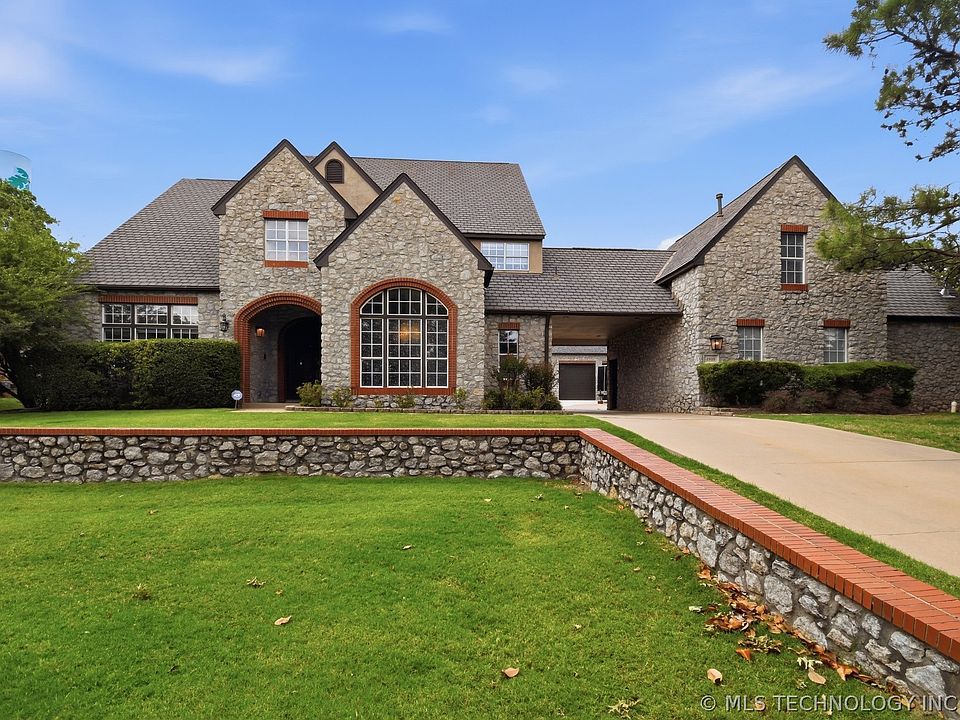 1st image of 4809 Oak Leaf Dr