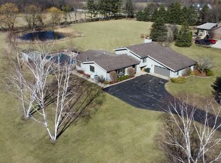 41870 N Pedersen Dr S, Antioch, IL 60002